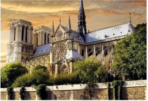 Entre Ciel et Pierre, de Notre Dame à la Tour Eiffel