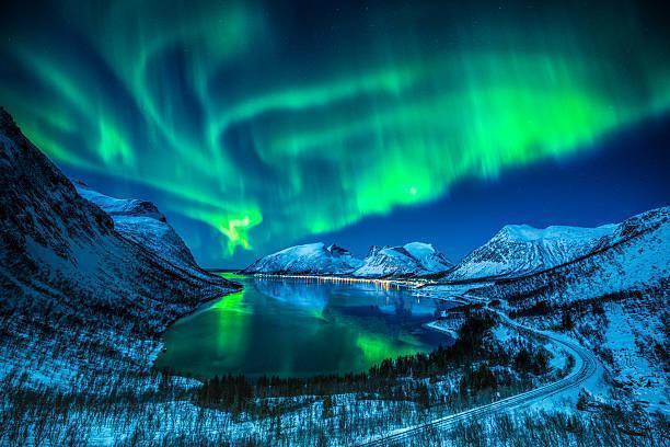 LA LAPONIE SOUS LA NEIGE